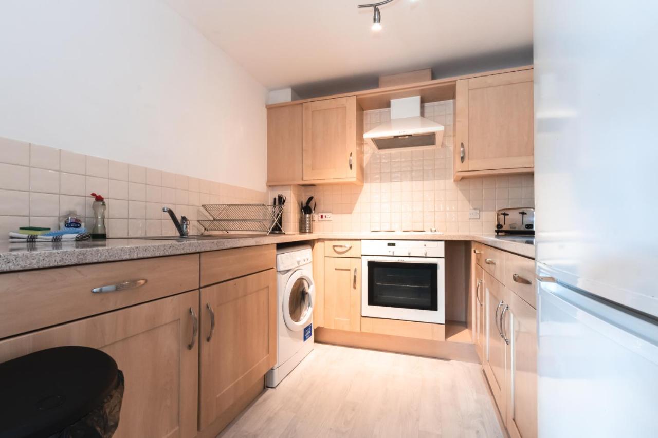 Best Price! 2 Bed City Centre - 4 Single Beds Or 2 Super King, Smart Tvs, Sofa Bed & Free Secure Parking Саутгемптон Экстерьер фото