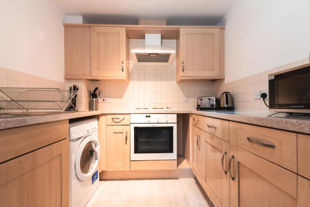 Best Price! 2 Bed City Centre - 4 Single Beds Or 2 Super King, Smart Tvs, Sofa Bed & Free Secure Parking Саутгемптон Экстерьер фото