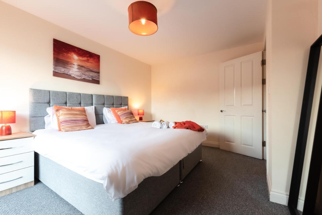 Best Price! 2 Bed City Centre - 4 Single Beds Or 2 Super King, Smart Tvs, Sofa Bed & Free Secure Parking Саутгемптон Экстерьер фото